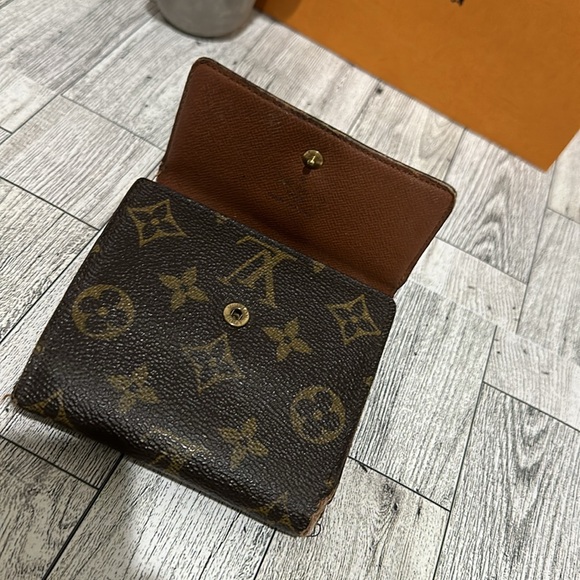 Louis Vuitton Authentic still usable /wallet - Picture 9 of 11